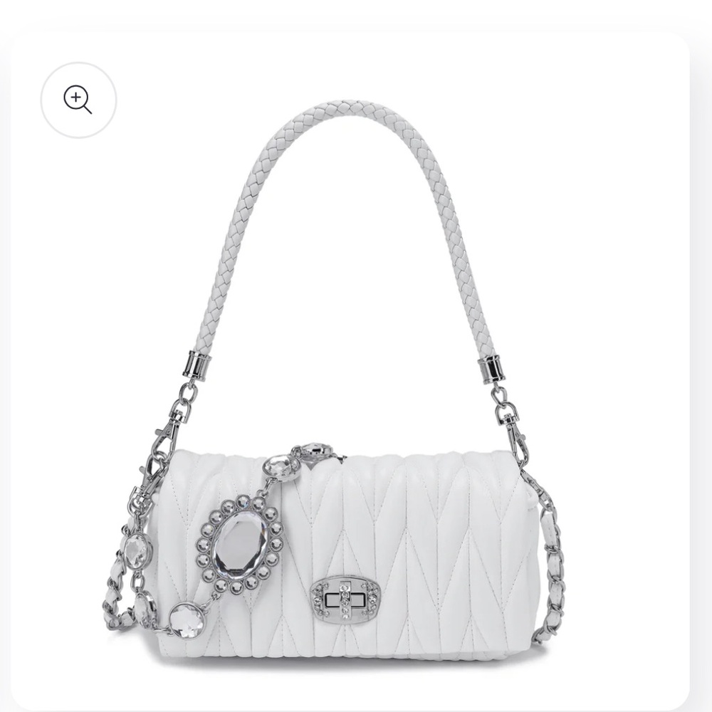 Elegant Cream braided Matelasse Handbag
